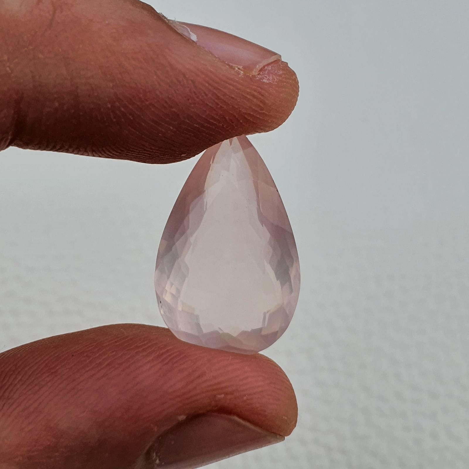 Quarzo Rosa Naturale Taglio Goccia Sfaccettato a Mano Gemma Sciolta 22X14X8mm 14,25 Carati 1pz