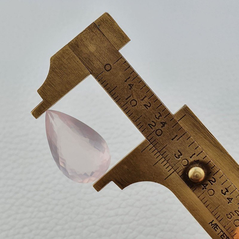 Quarzo Rosa Naturale Taglio Goccia Sfaccettato a Mano Gemma Sciolta 22X14X8mm 14,25 Carati 1pz