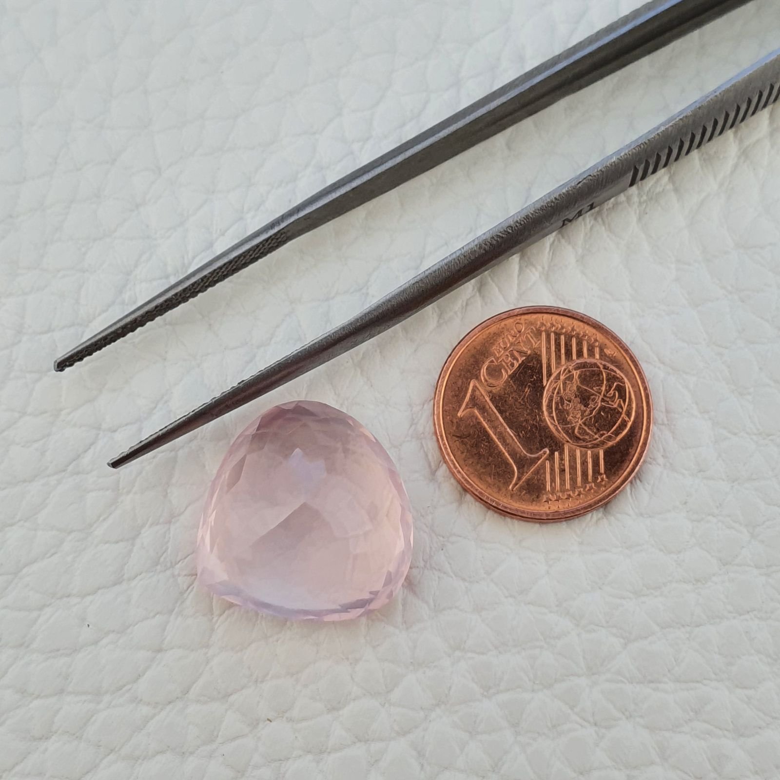 Quarzo Rosa Naturale Taglio Cuore Sfaccettato a Mano Gemma Sciolta 16X16X9mm 14,90 Carati 1pz
