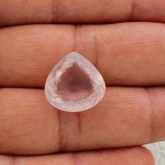 Gemma Sciolta di Quarzo Rosa Naturale, Taglio Cuore Sfaccettato a Mano, 16x16x9 mm, 14,90 ct