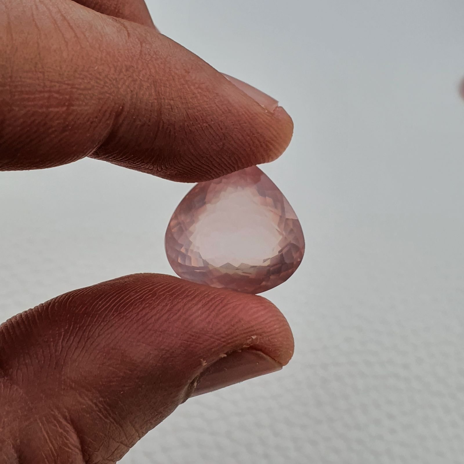 Quarzo Rosa Naturale Taglio Cuore Sfaccettato a Mano Gemma Sciolta 16X16X9mm 14,90 Carati 1pz