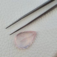Quarzo Rosa Naturale Taglio Goccia Sfaccettato a Mano Gemma Sciolta 26X18X10mm 25,80 Carati 1pz