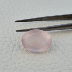 Quarzo Rosa Naturale Taglio Ovale Sfaccettato a Mano Gemma Sciolta 19X14X9mm 16,40 Carati 1pz