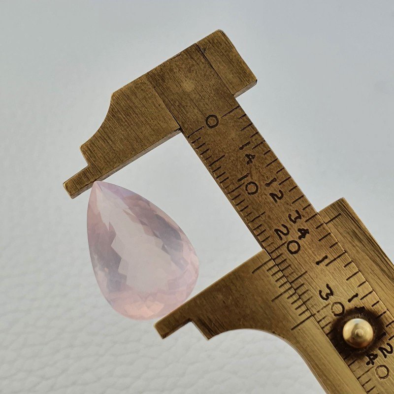 Quarzo Rosa Naturale Taglio Goccia Sfaccettato a Mano Gemma Sciolta 21X14X9mm 15,00 Carati 1pz
