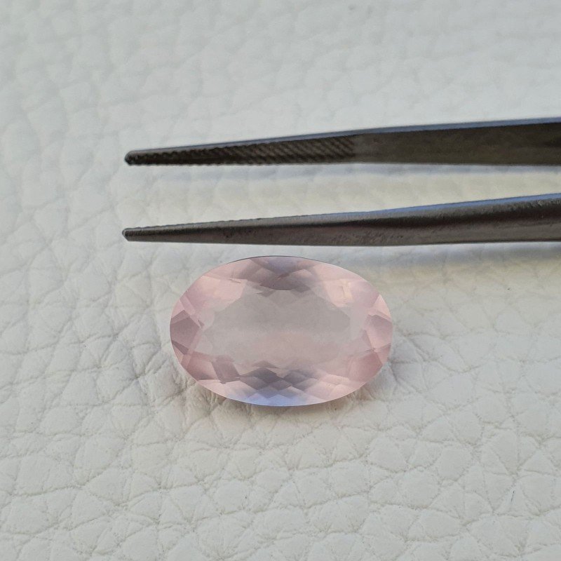 Quarzo Rosa Naturale Taglio Ovale Sfaccettato a Mano Gemma Sciolta 17X11X7mm 8,05 Carati 1pz