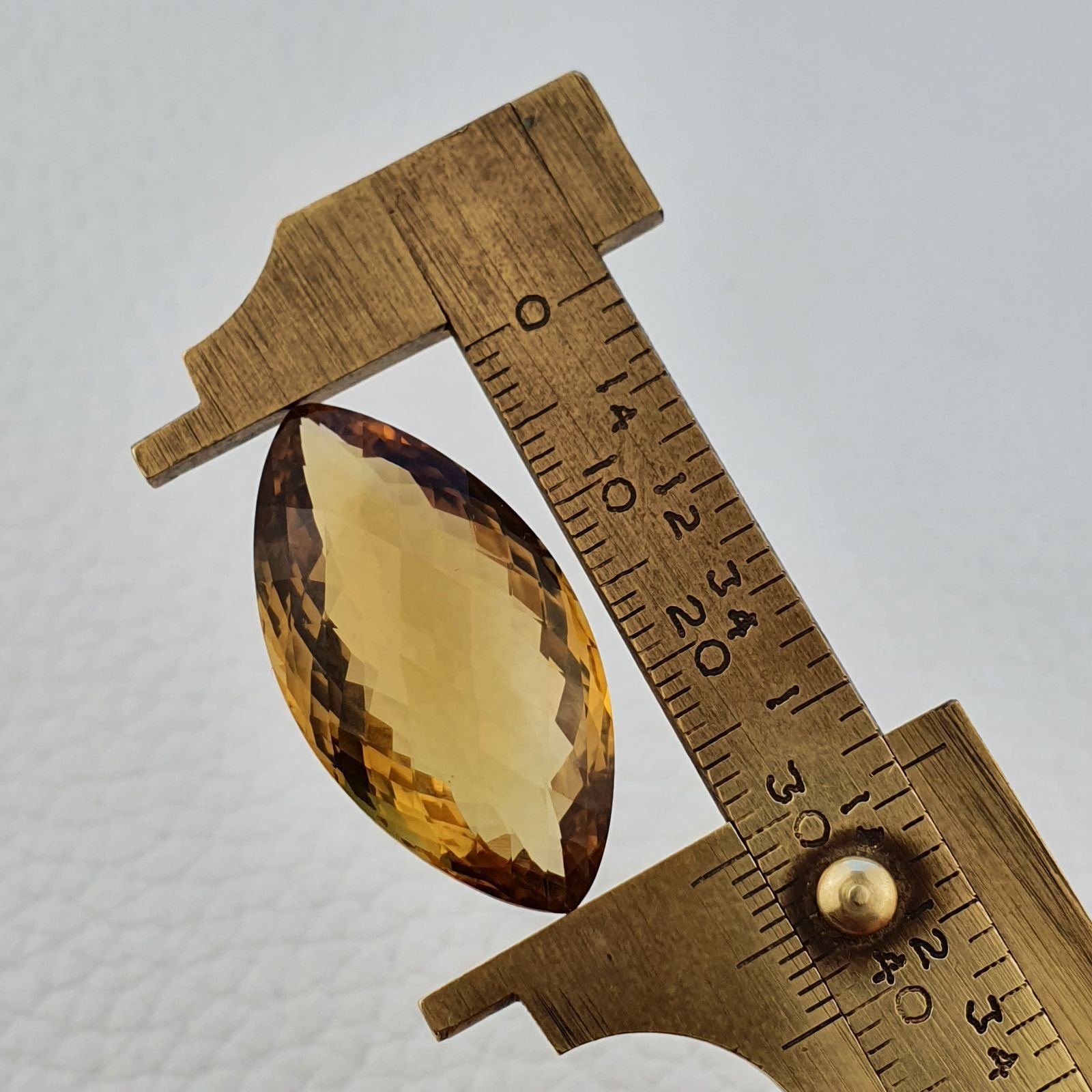 Quarzo Birra Naturale Taglio Marquise Sfaccettato a Mano Gemma Sciolta 16X31X9,5mm 25 Carati 1pz
