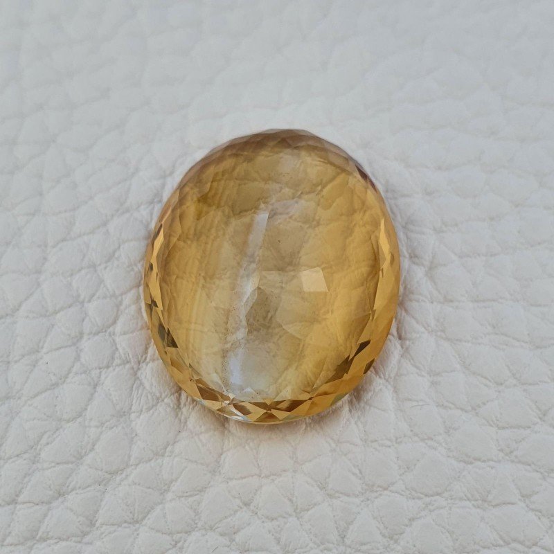 Gemma Sciolta di Quarzo Citrino Naturale, Taglio Ovale Sfaccettato a Mano, 20x25x9,7 mm, 29,50 ct