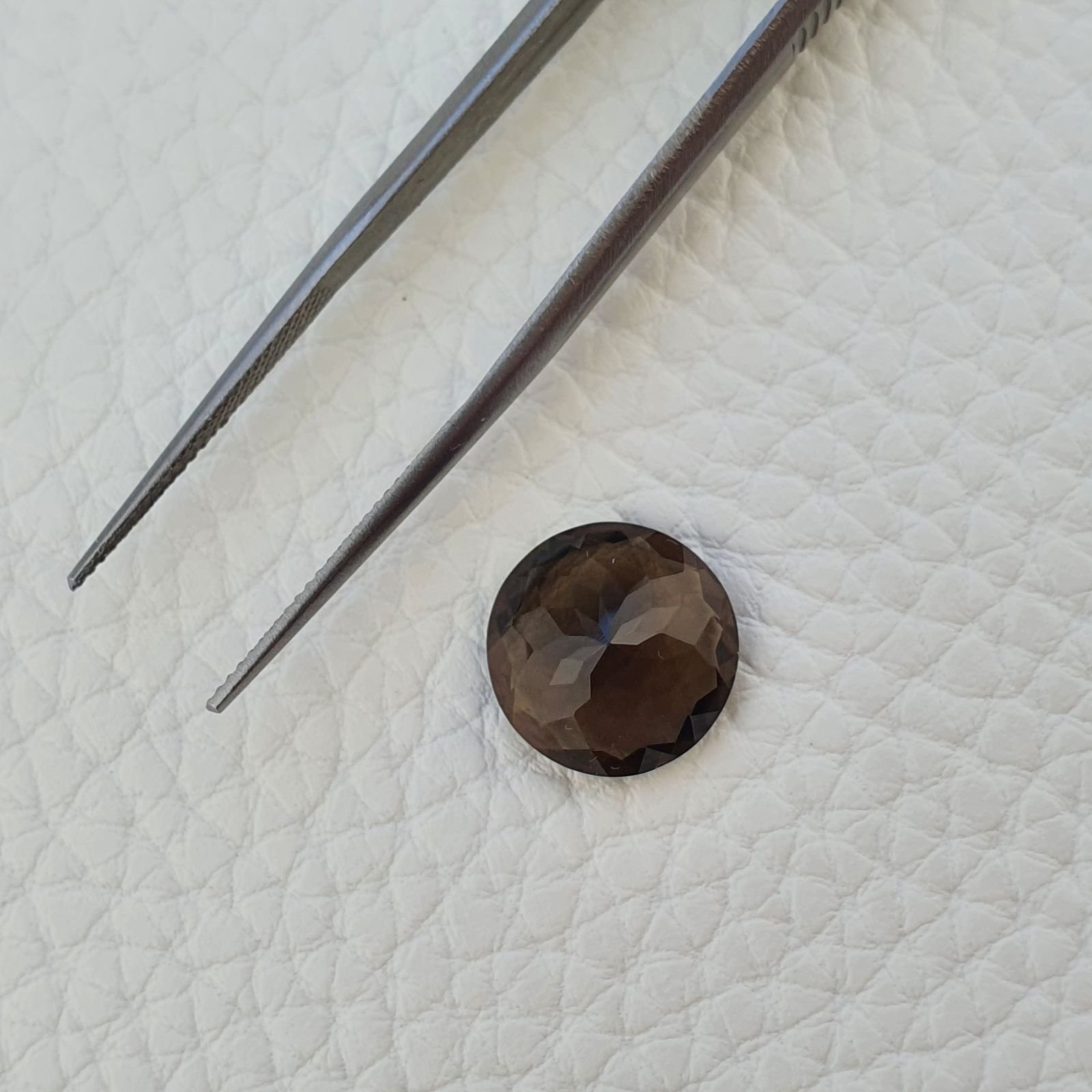 Quarzo Fumè Naturale Taglio Tondo Sfaccettata a Mano Gemma Sciolta 13X13X6mm 5,85 Carati 1pz