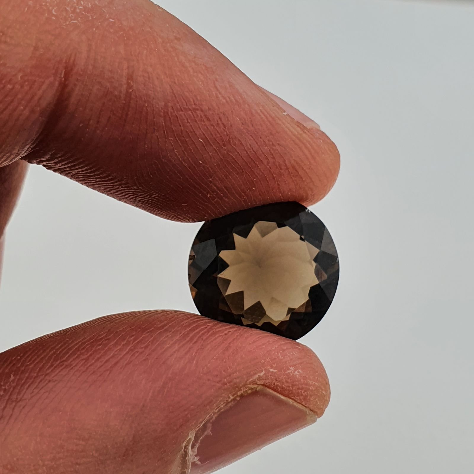 Quarzo Fumè Naturale Taglio Tondo Sfaccettata a Mano Gemma Sciolta 13X13X6mm 5,85 Carati 1pz