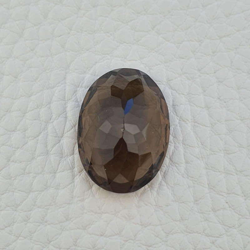 Gemma Sciolta di Quarzo Fumé Naturale, Taglio Ovale Sfaccettato a Mano, 16x22x10 mm, 20,80 ct