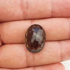 Gemma Sciolta di Quarzo Fumé Naturale, Taglio Ovale Sfaccettato a Mano, 16x22x10 mm, 20,80 ct
