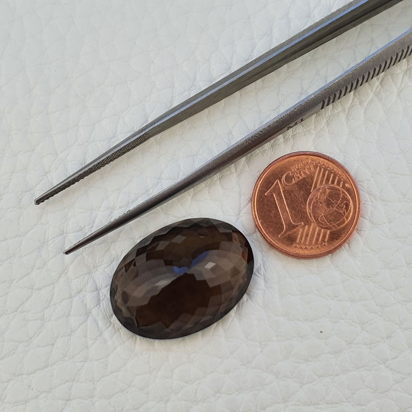 Quarzo Fumè Naturale Taglio Ovale Sfaccettata a Mano Gemma Sciolta 16X22X10mm 20,40 Carati 1pz