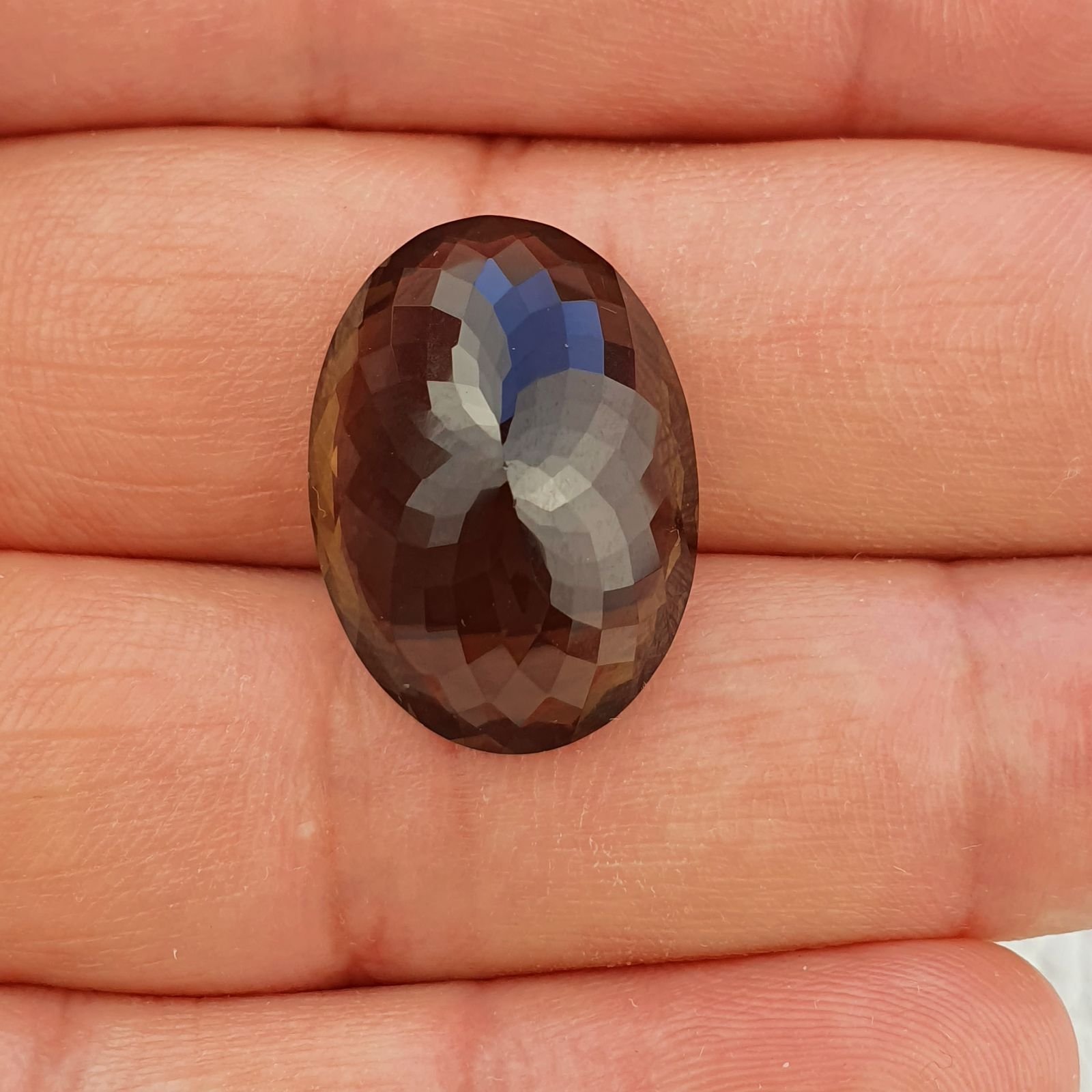 Quarzo Fumè Naturale Taglio Ovale Sfaccettata a Mano Gemma Sciolta 16X22X10mm 20,40 Carati 1pz
