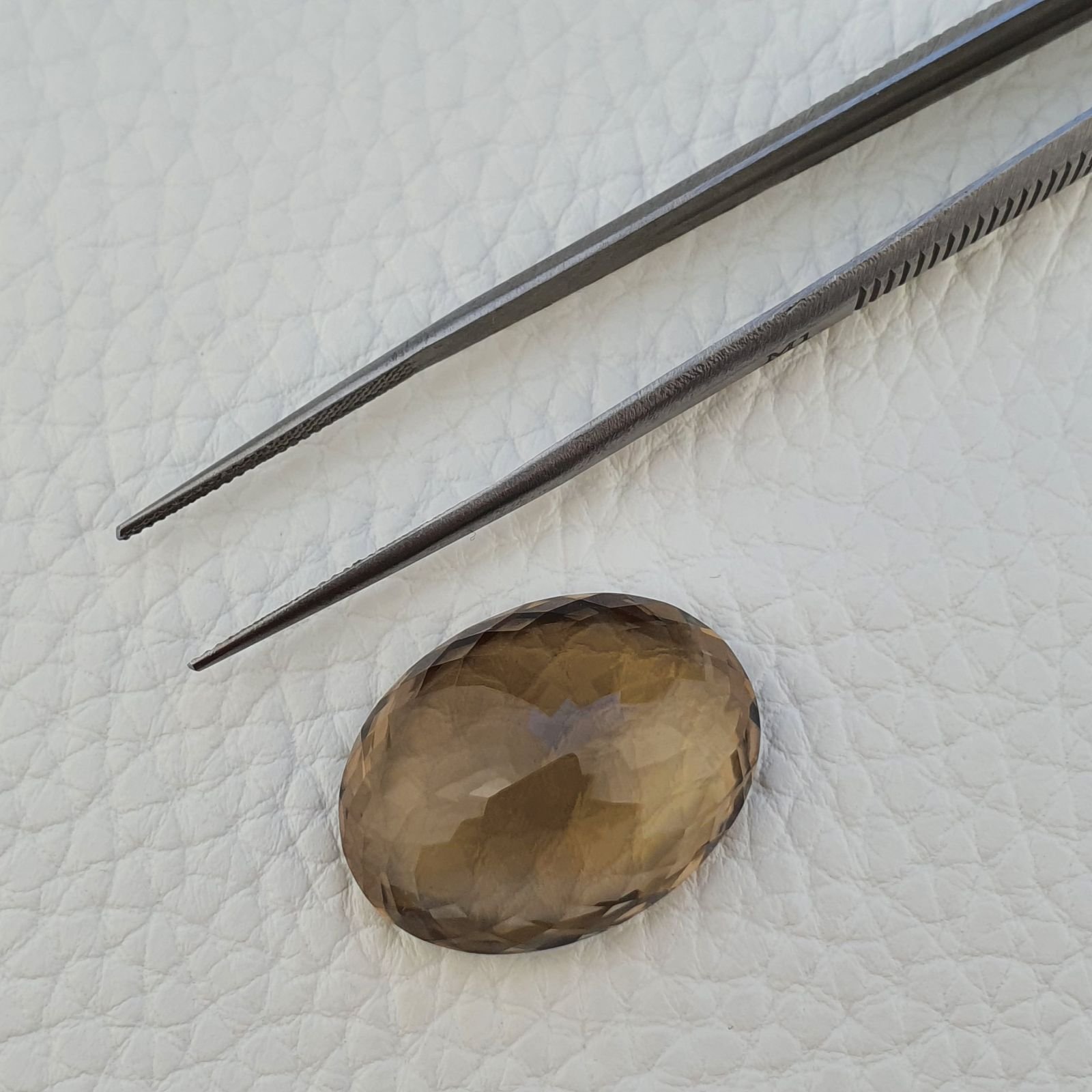 Quarzo Fumè Naturale Taglio Ovale Sfaccettata a Mano Gemma Sciolta 19X25X10mm 31,90 Carati 1pz