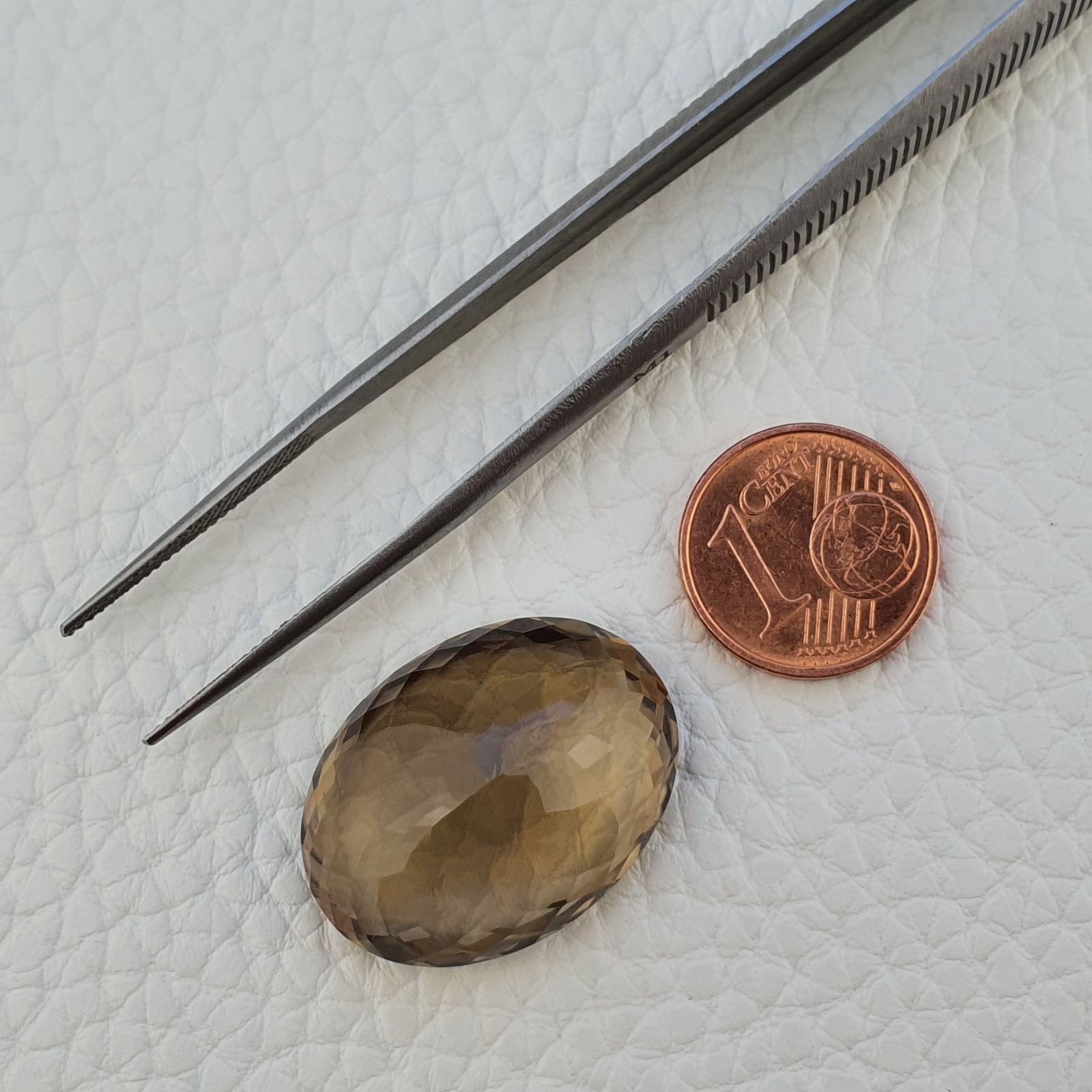 Quarzo Fumè Naturale Taglio Ovale Sfaccettata a Mano Gemma Sciolta 19X25X10mm 31,90 Carati 1pz