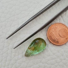 Tormalina Verde Naturale Forma Goccia Piatto Cabochon Liscio Fatto a Mano 17X9X6mm 8,15 Carati 1pz