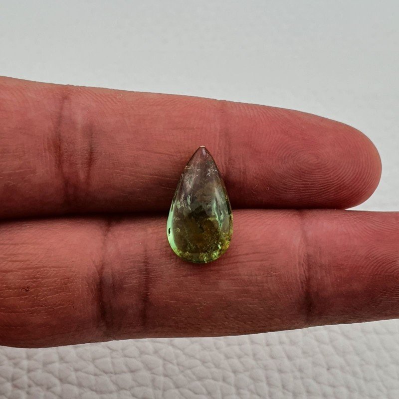 Tormalina Verde Naturale Forma Goccia Piatto Cabochon Liscio Fatto a Mano 17X9X6mm 8,15 Carati 1pz