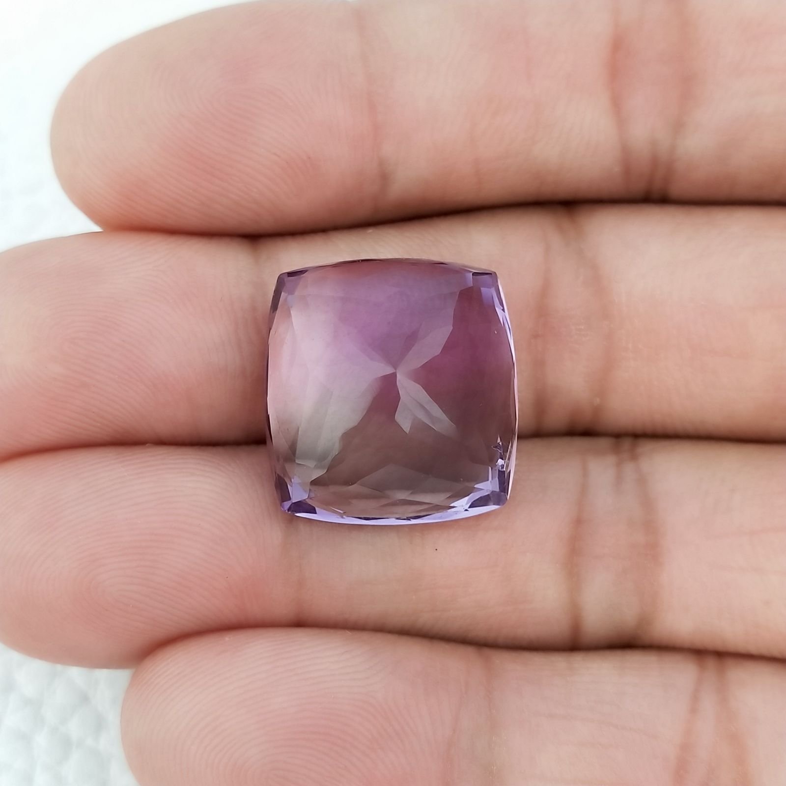 Ametista Naturale Taglio Cuscino Sfaccettata Fatto a Mano Gemma Sciolta 18X18X10mm 25,00 Carati 1pz