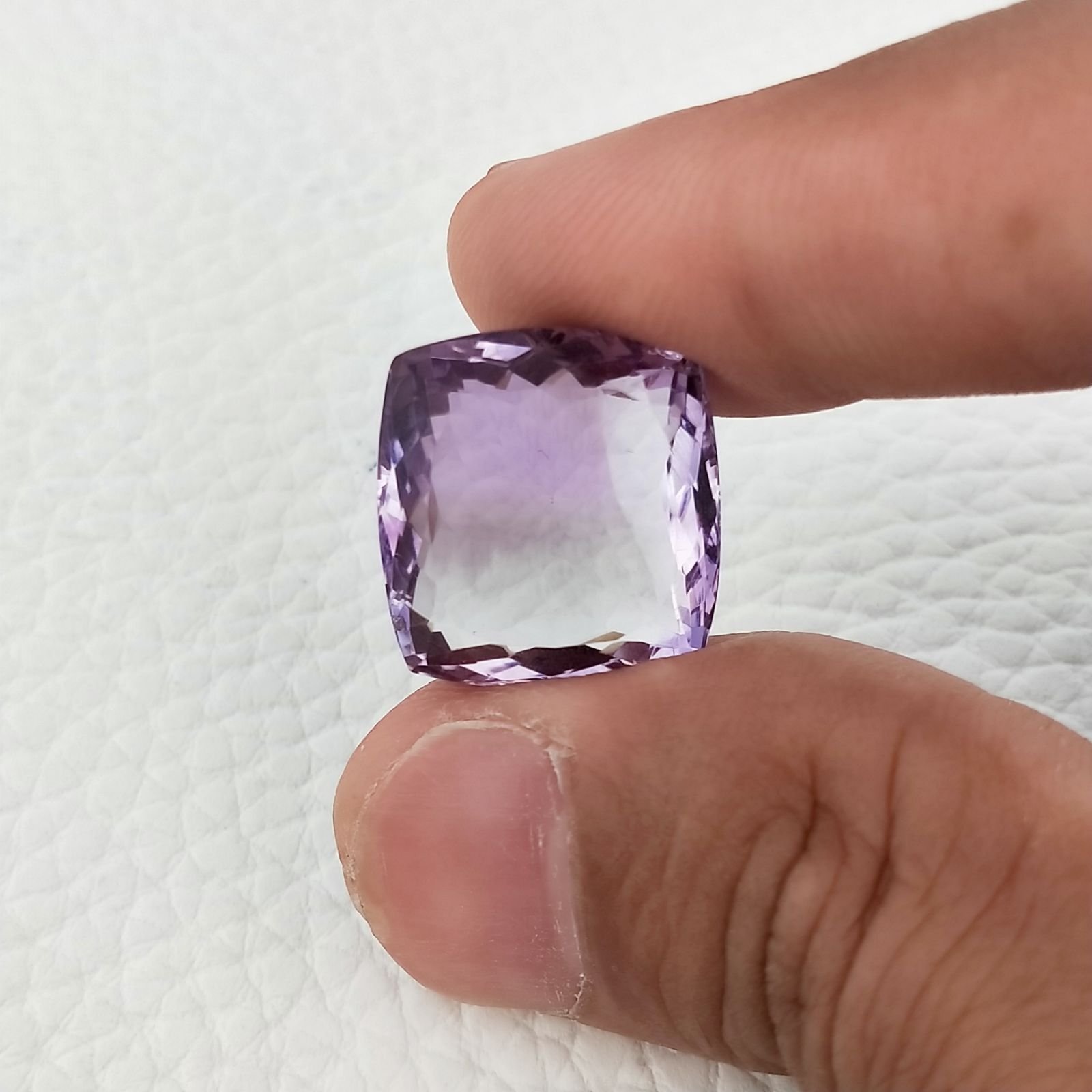 Ametista Naturale Taglio Cuscino Sfaccettata Fatto a Mano Gemma Sciolta 18X18X10mm 25,00 Carati 1pz