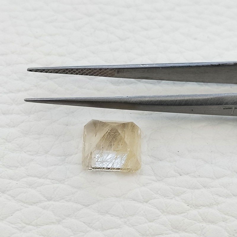 Quarzo Rutilato Dorato Naturale Taglio Smeraldo Quadrato Sfaccettato a Mano Gemma Sciolta 9mm 4.50 Carati 1pz