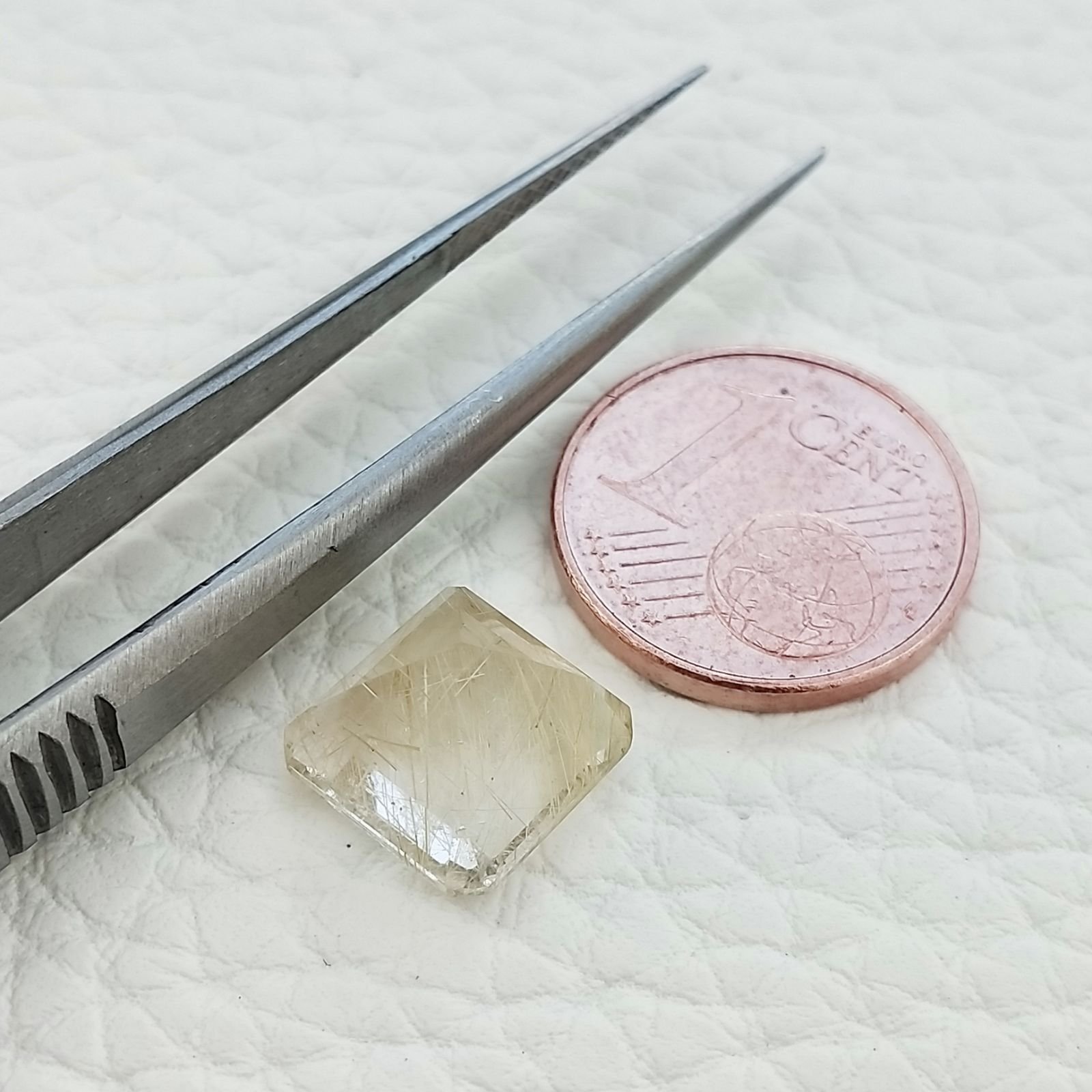 Quarzo Rutilato Dorato Naturale Taglio Smeraldo Quadrato Sfaccettato a Mano Gemma Sciolta 9mm 4.50 Carati 1pz