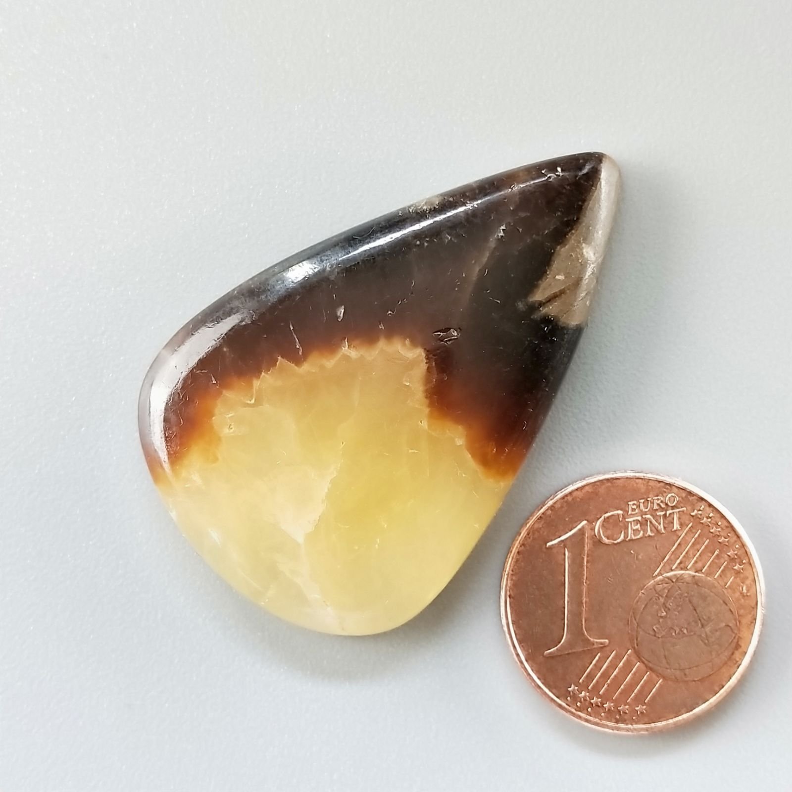 Settario Giallo Naturale Forma Goccia Piatto Cabochon Liscio Fatto a Mano 36X23X5mm 7,18gm 1pz
