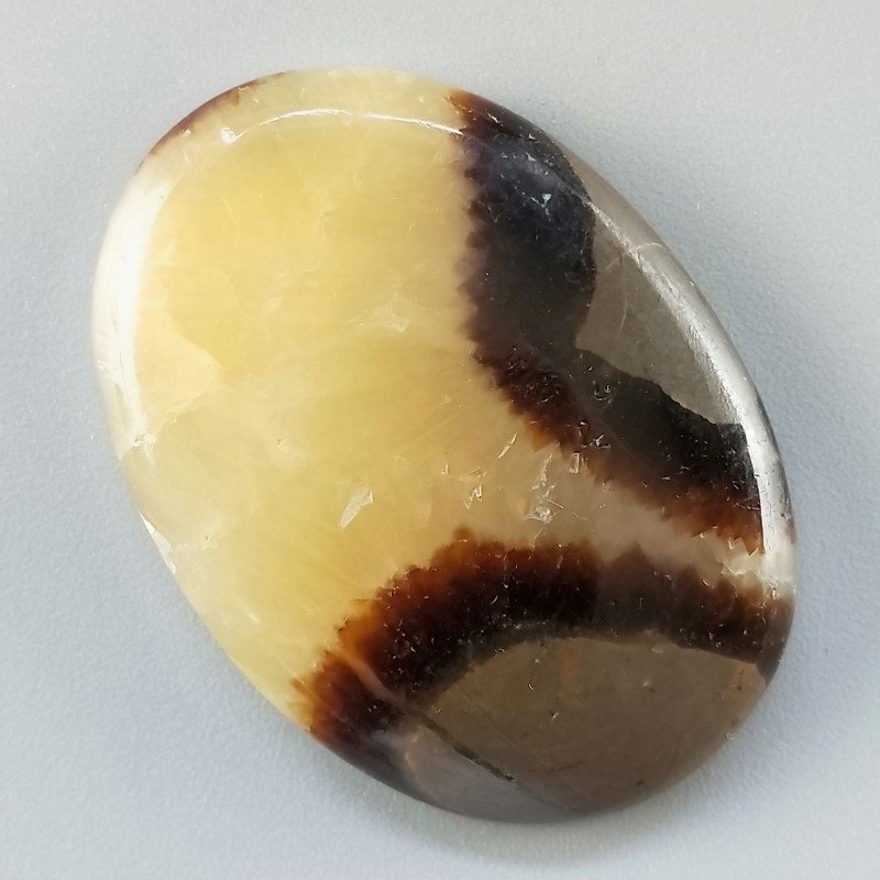 Settario Giallo Naturale Forma Ovale Piatto Cabochon Liscio Fatto a Mano 39X28X6mm 11,20gm 1pz