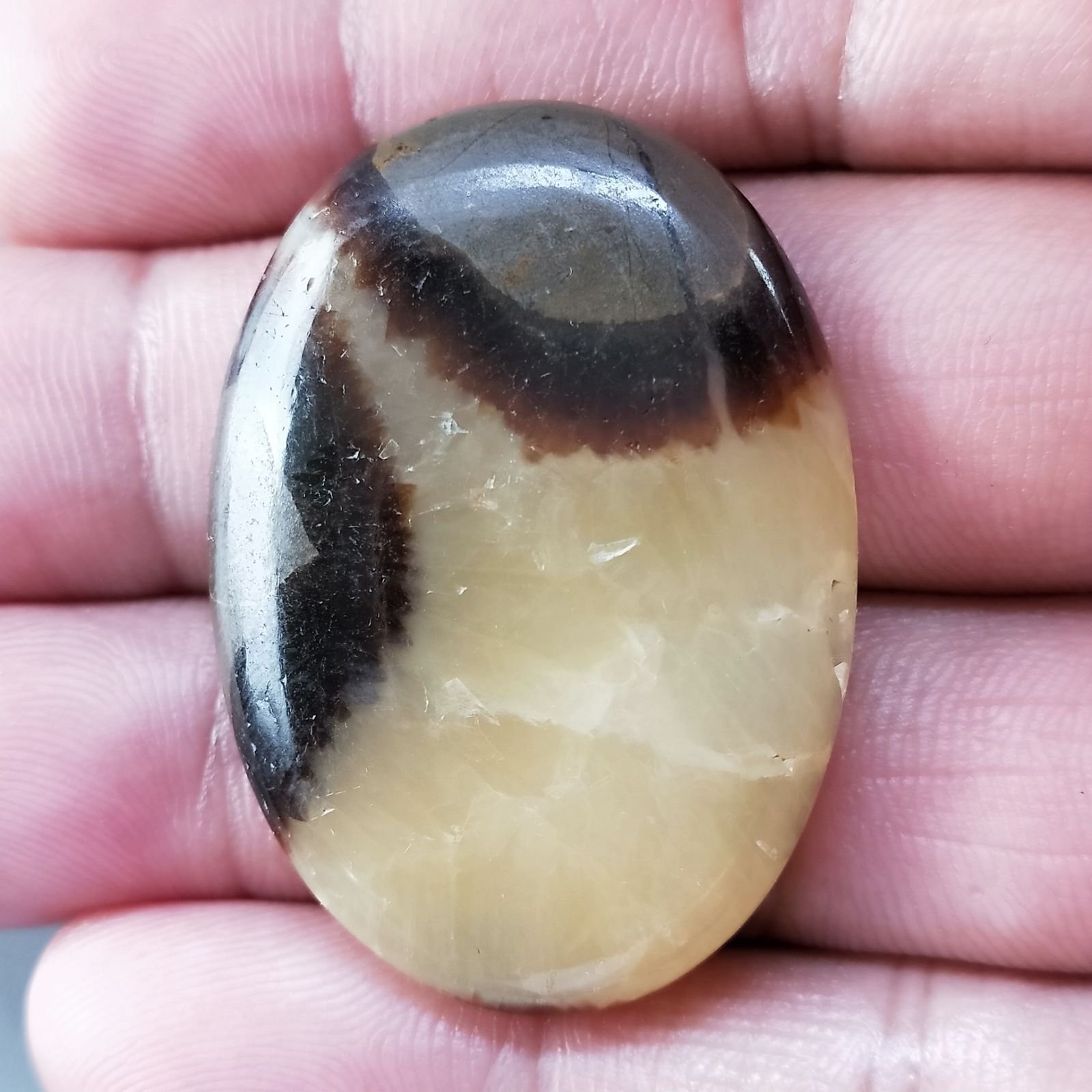 Settario Giallo Naturale Forma Ovale Piatto Cabochon Liscio Fatto a Mano 39X28X6mm 11,20gm 1pz