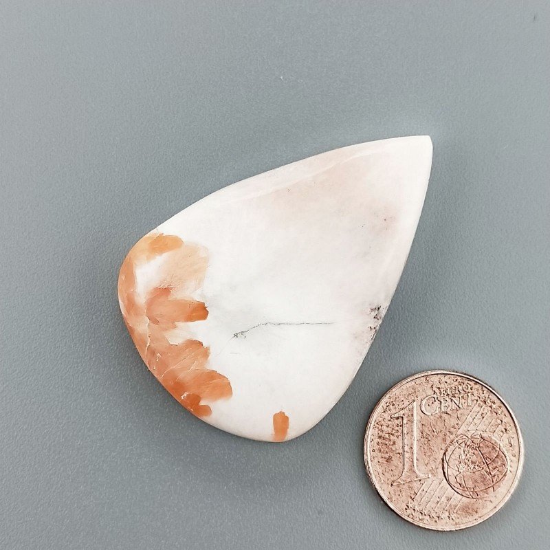 Cabochon di Scolecite Rosa Naturale Goccia, Piatto e Liscio, 37x26 mm, 7,95 g, Fatto a Mano
