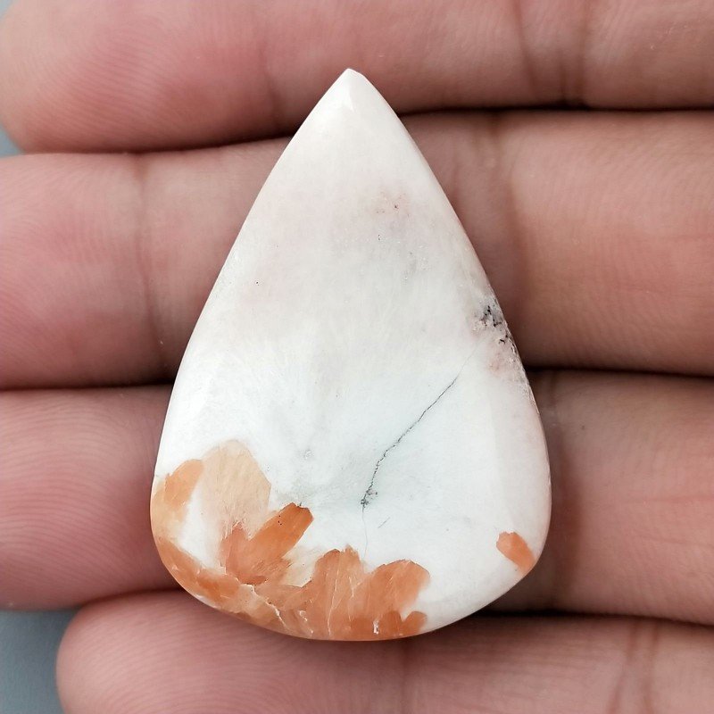Scolecite Rosa Naturale Forma Goccia Piatto Cabochon Liscio Fatto a Mano 37X26mm 7,95gm 1pz Scolecite Rosa Naturale Forma Goccia Piatto Cabochon Liscio Fatto a Mano 37X26mm 7,95gm 1pz