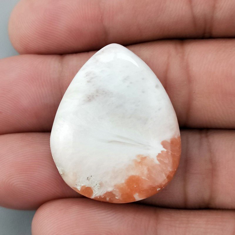 Scolecite Rosa Naturale Forma Goccia Piatto Cabochon Liscio Fatto a Mano 31X25X4mm 4,75gm 1pz