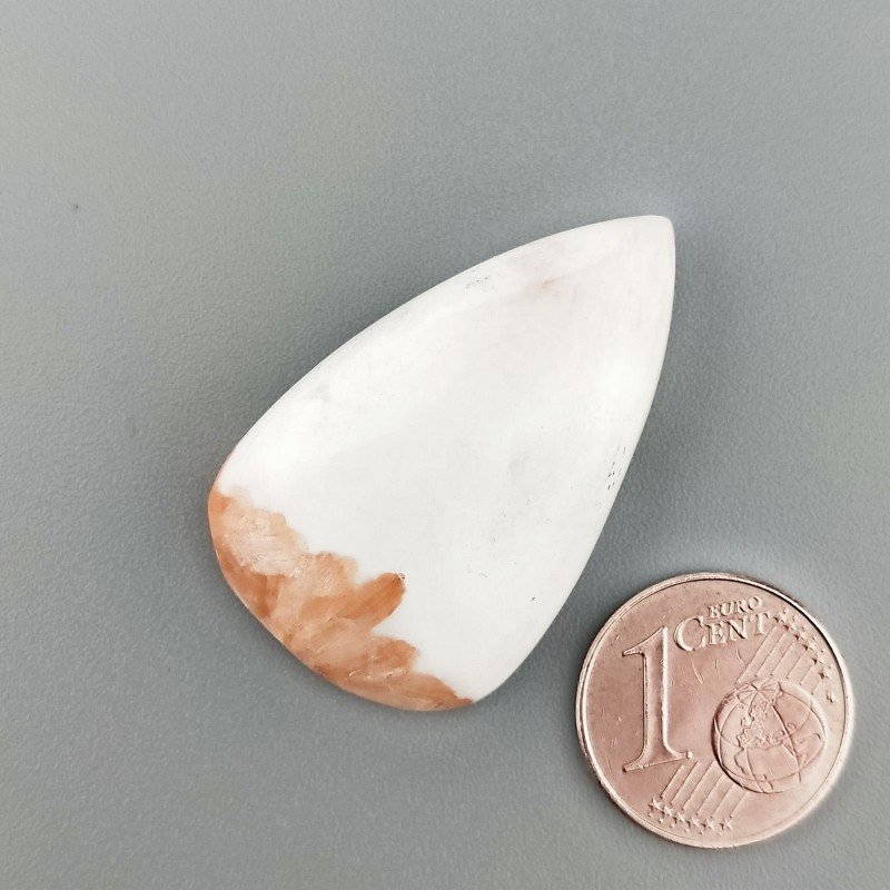 Cabochon di Scolecite Rosa Naturale Goccia, Piatto e Liscio, 34x21 mm, 5,38 g, Fatto a Mano