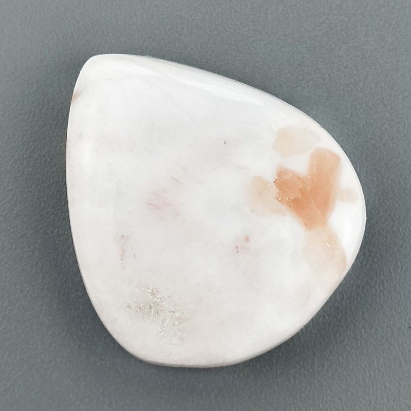 Scolecite Rosa Naturale Forma Goccia Piatto Cabochon Liscio Fatto a Mano 27X23X6mm 4,90gm 1pz