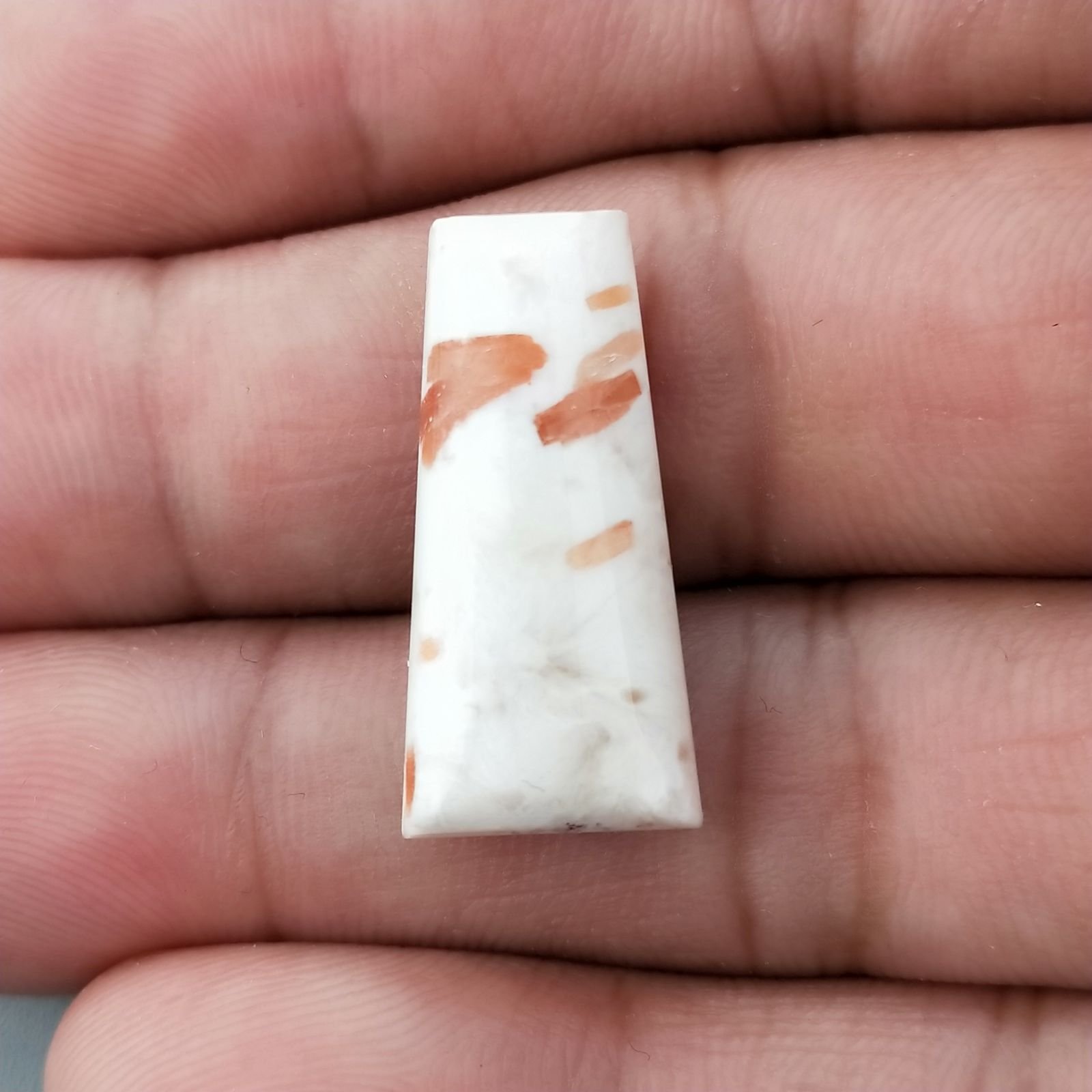 Scolecite Rosa Naturale Forma Fantasia Piatto Cabochon Liscio Fatto a Mano 24X11mm 2,32gm 1pz