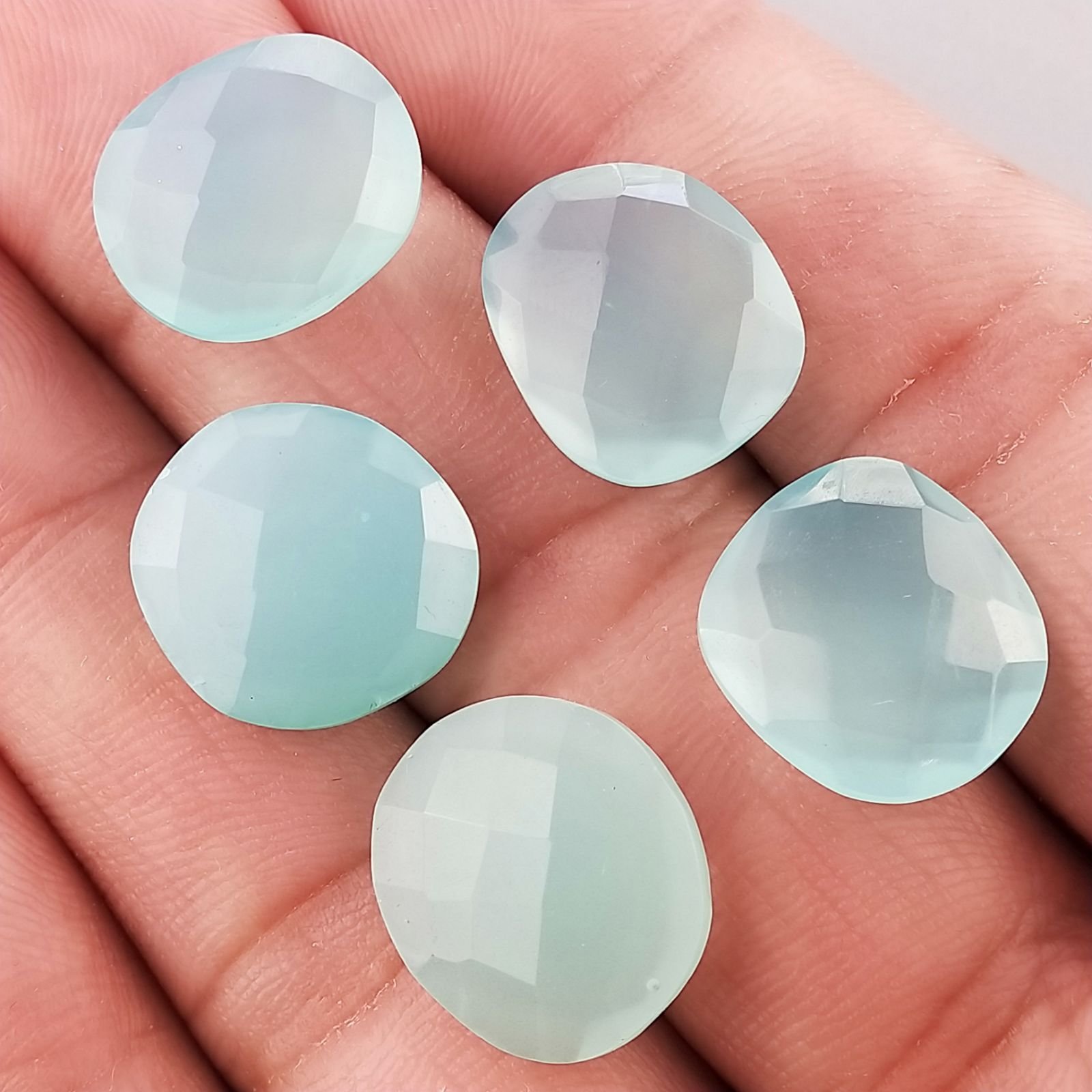 Calcedonia Aqua Verde Briolette Forma Irregolare Sfaccettato Fatto a Mano 12-16mm 1pz
