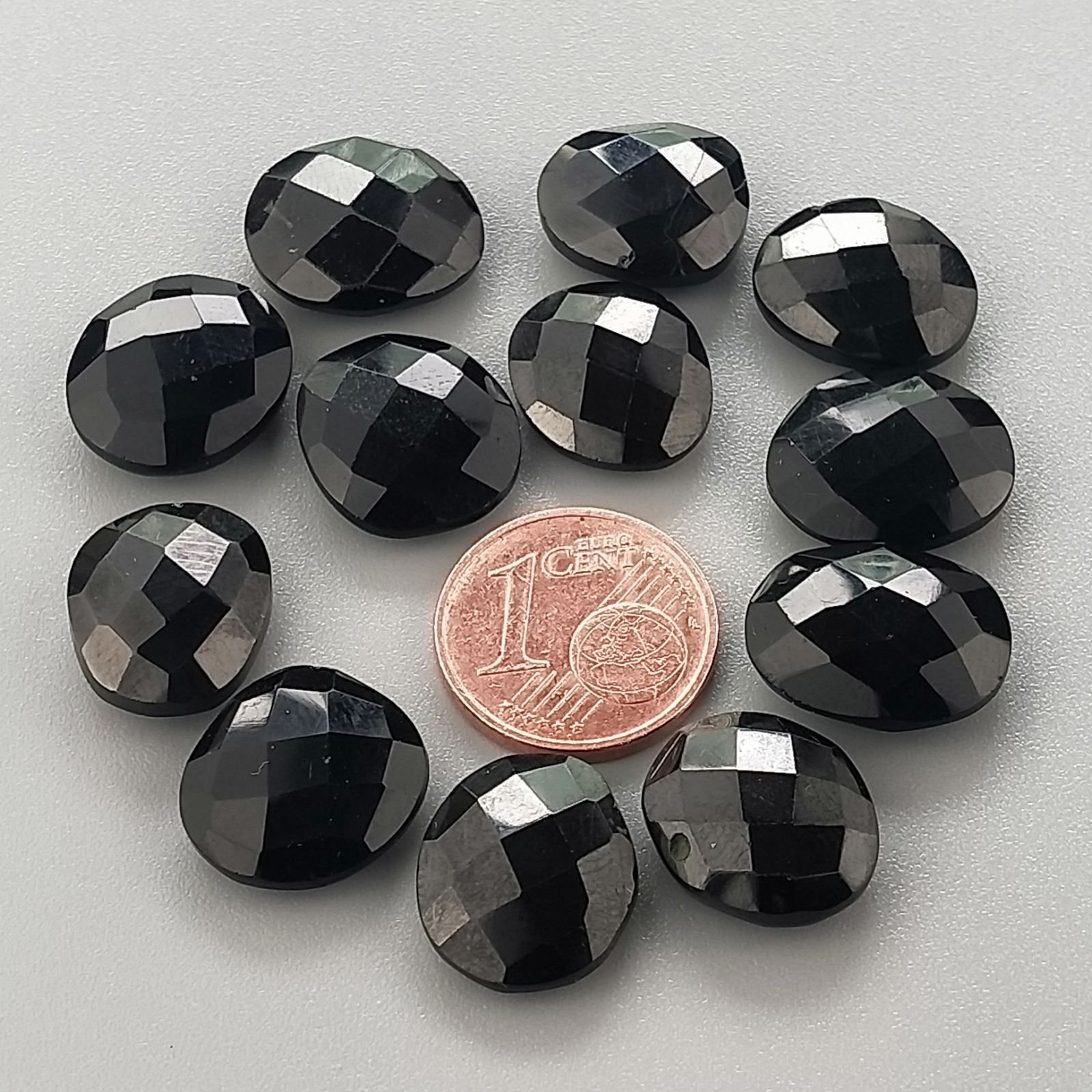 Onice Nera Briolette Forma Irregolare Sfaccettato Fatto a Mano 12-16mm 1pz