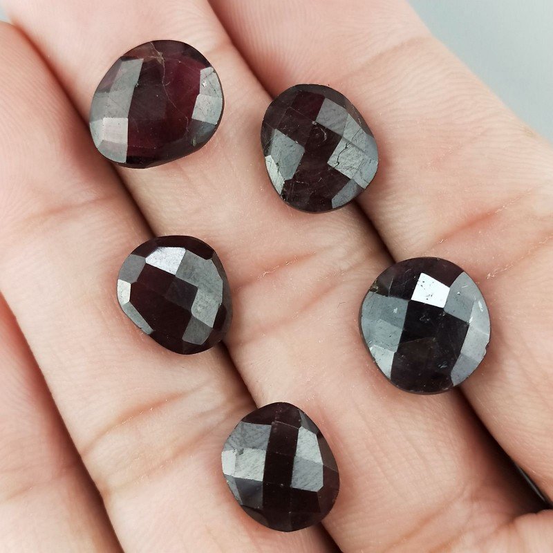 Granato Briolette Forma Irregolare Sfaccettato Fatto a Mano 12-16mm 1pz