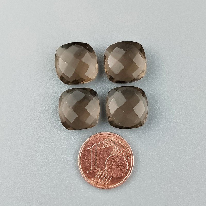 Quarzo Fume Idrotermale Briolette Forma Quadrato Sfaccettato Fatto a Mano 12mm 1pz Quarzo Fume Idrotermale Briolette Forma Quadrato Sfaccettato Fatto a Mano 12mm 1pz