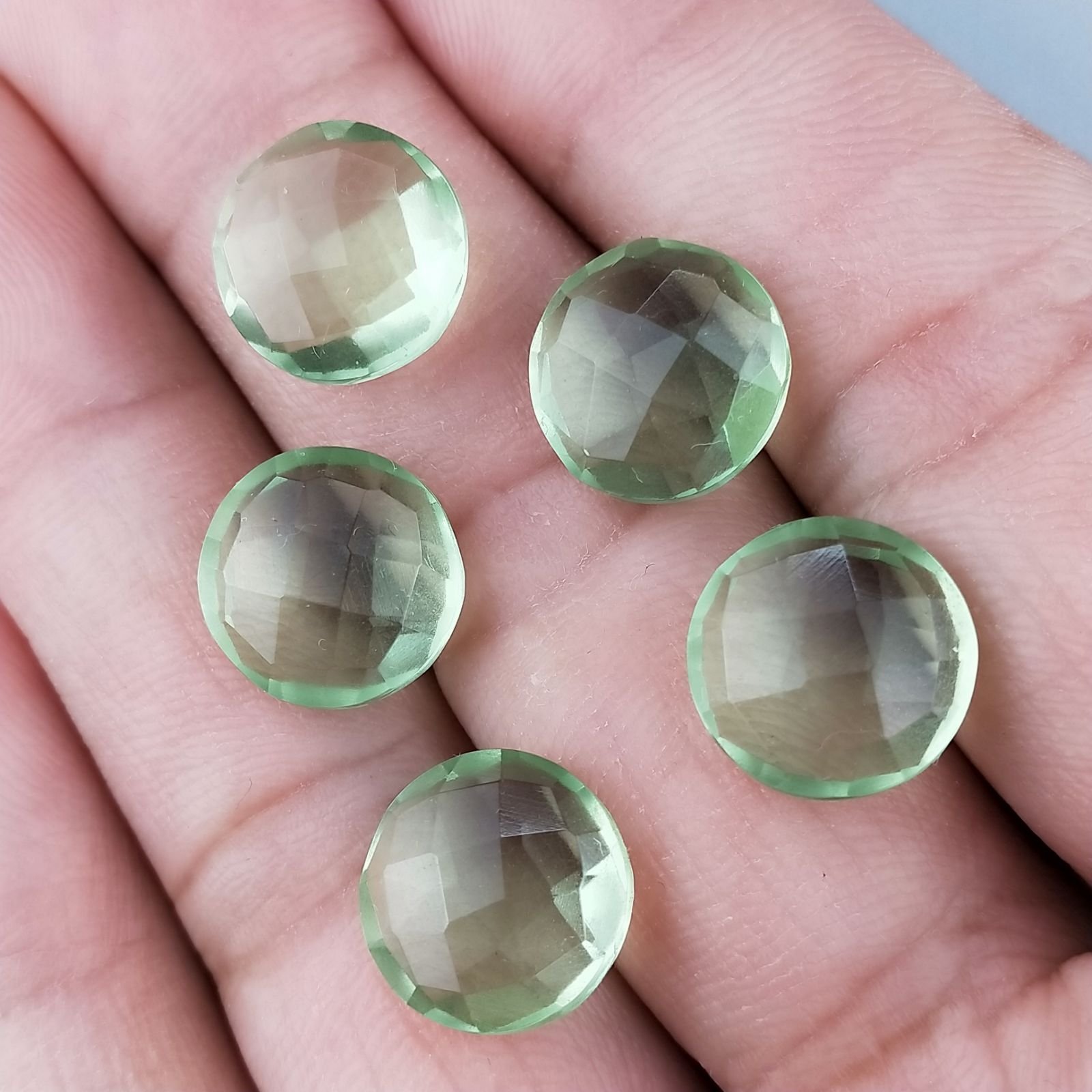 Ametista Verde Prasiolite Idrotermale Briolette Forma Tondo Sfaccettato Fatto a Mano 12mm 1pz