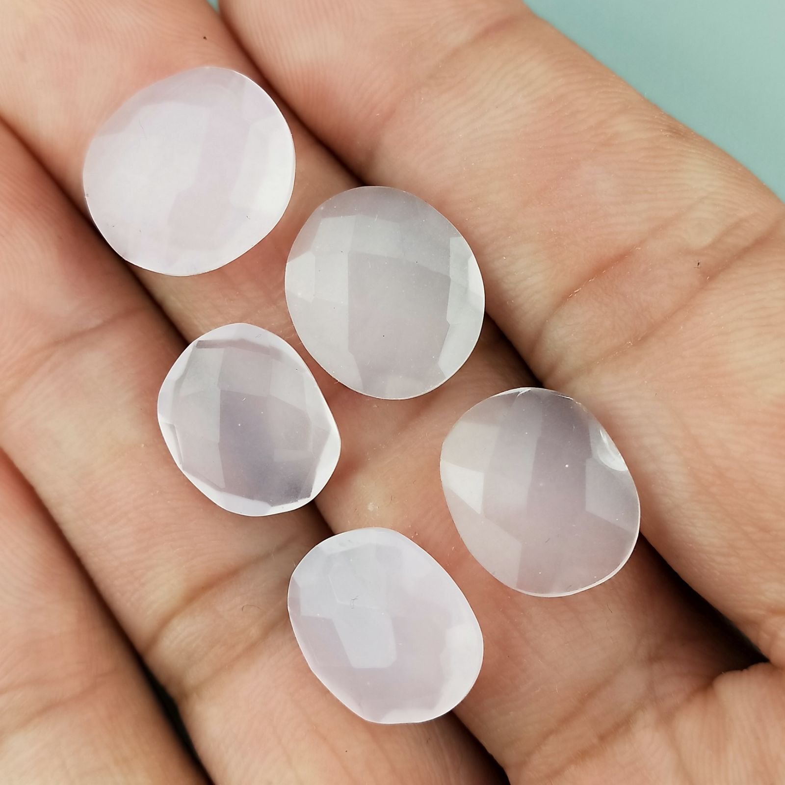 Calcedonia Rosa Briolette Forma Irregolare Sfaccettato Fatto a Mano 12-16mm 1pz