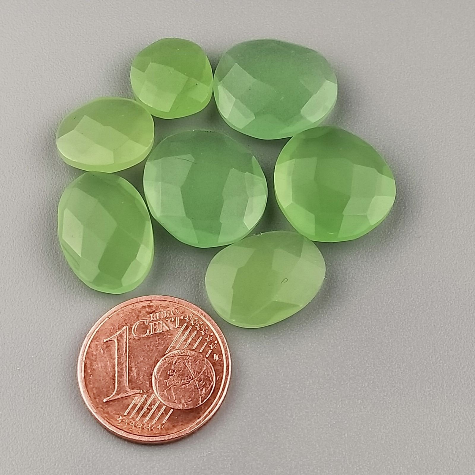 Calcedonia Verde Lime Forma Irregolare Sfaccettato Fatto a Mano 12-16mm 1pz