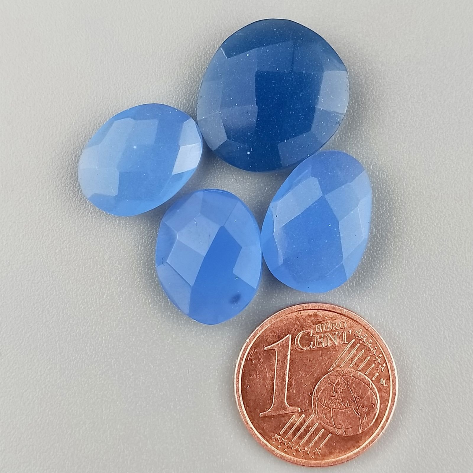 Calcedonia Blu Briolette Forma Irregolare Sfaccettato Fatto a Mano 12-16mm 1pz
