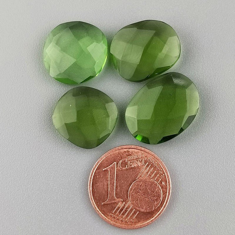 Briolette di Quarzo Verde Idrotermale, Forma Irregolare, Sfaccettata a Mano, 12-16 mm