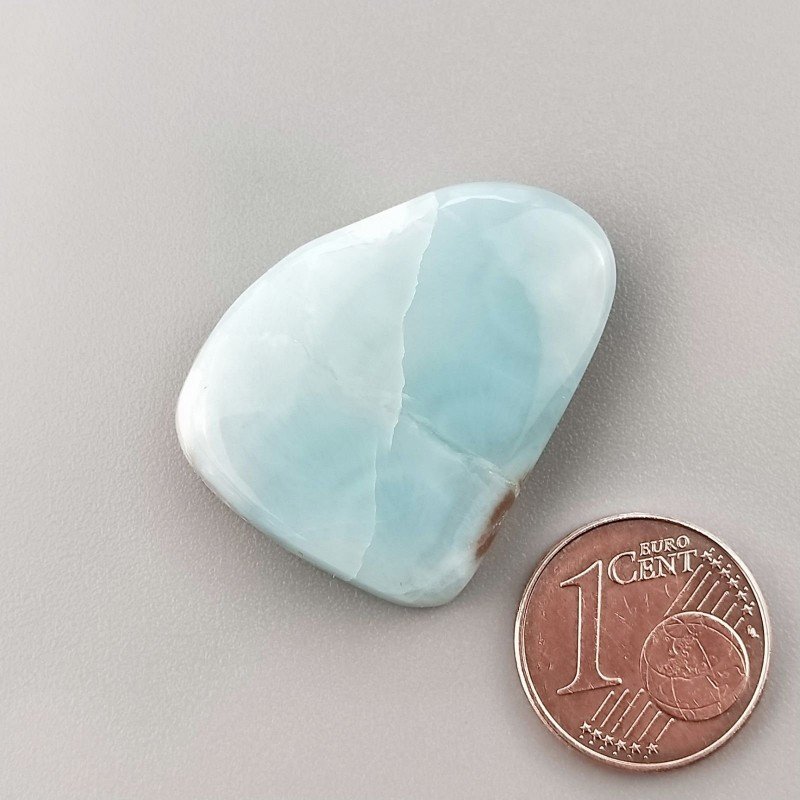 Cabochon di Larimar Grezzo Naturale Fantasia, Piatto e Liscio, 28x22 mm, 7,93 g, Fatto a Mano
