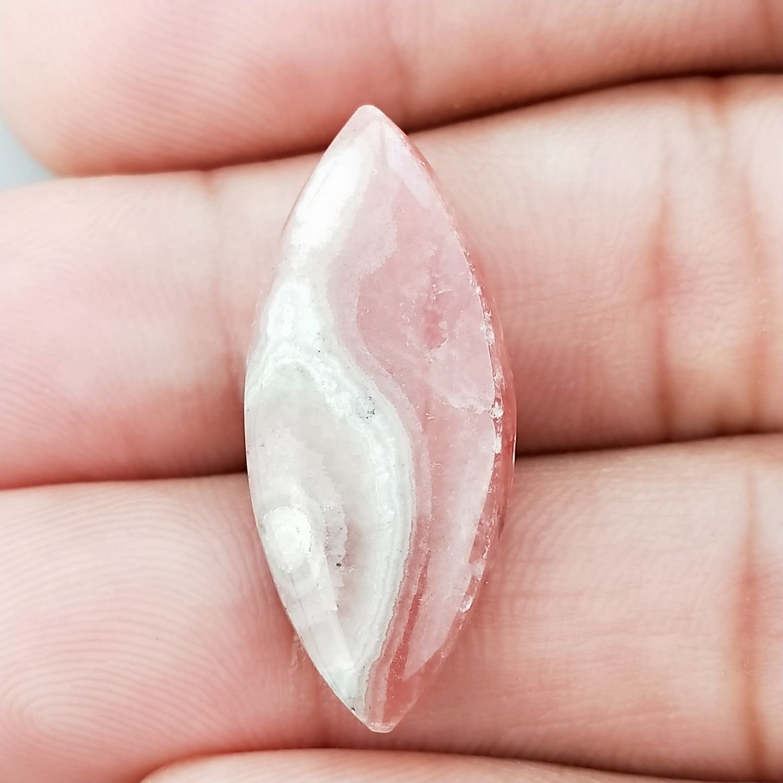 Rodocrosite Naturale Forma Marquise Piatto Cabochon Liscio Fatto a Mano 29X12mm 3.86gm 1pz