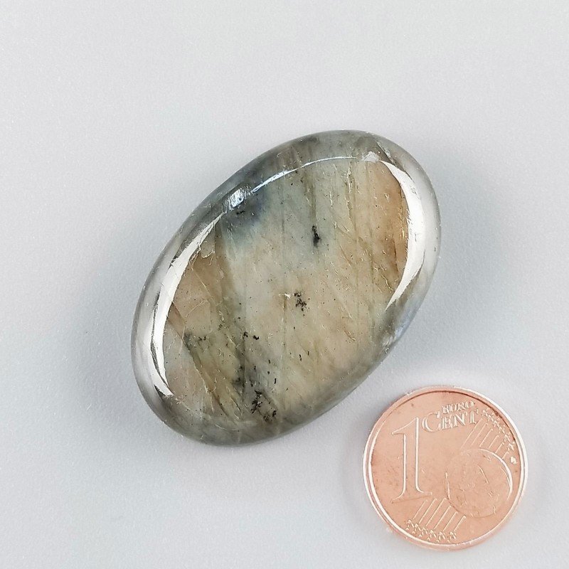 Cabochon di Labradorite Naturale Ovale, Piatto e Liscio, 36x24 mm, 12,43 g, Fatto a Mano