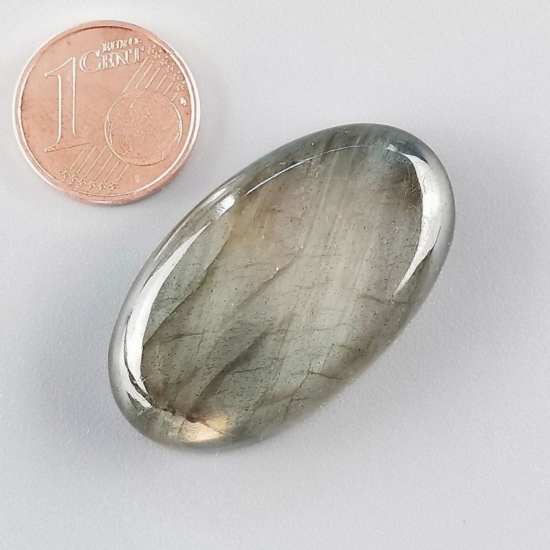 Cabochon di Labradorite Naturale Ovale, Piatto e Liscio, 35x20 mm, 10,68 g, Fatto a Mano