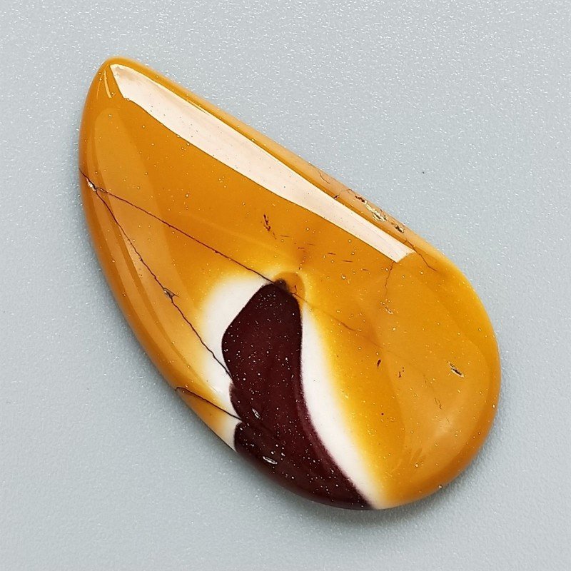 Mokaite Naturale Forma Goccia Piatto Cabochon Liscio Fatto a Mano 43X22mm 7,86gm 1pz Mokaite Naturale Forma Goccia Piatto Cabochon Liscio Fatto a Mano 43X22mm 7,86gm 1pz
