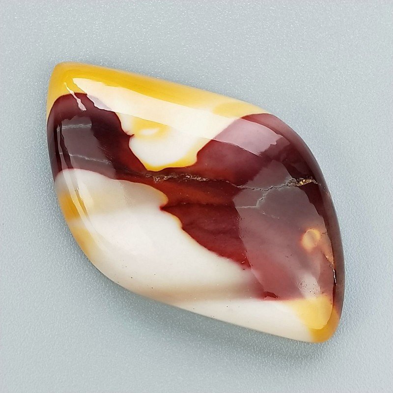 Mokaite Naturale Forma Fantasia Piatto Cabochon Liscio Fatto a Mano 44X26X8mm 14,04gm 1pz