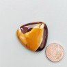Mokaite Naturale Forma Goccia Piatto Cabochon Liscio Fatto a Mano 28X27mm 8,08gm 1pz